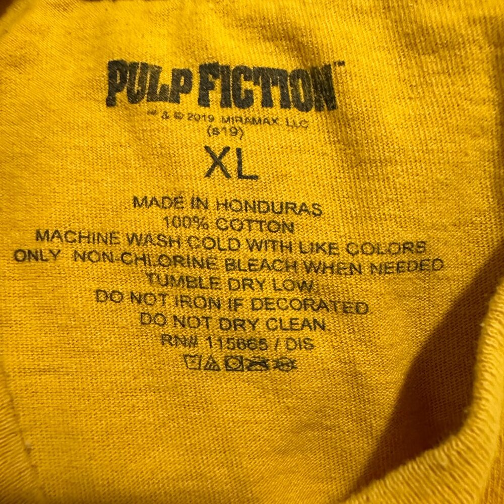 Pulp Fiction Vincent Vega Jules Winnfield Men's Yellow T Shirt XL Miramax Mia Wa - Picture 2 of 3